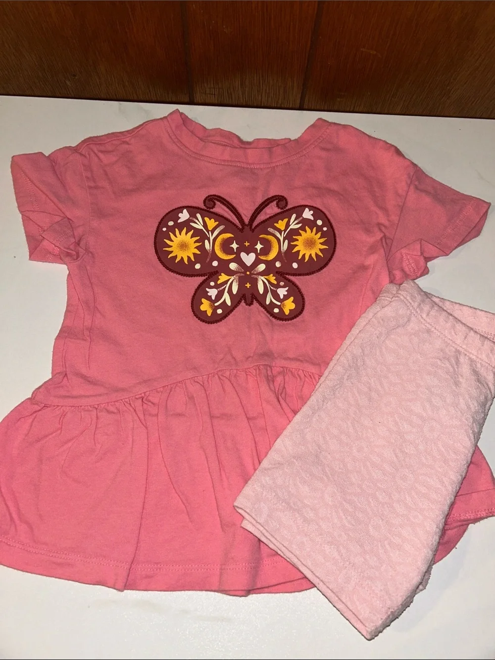 3/$25 Old Navy | Butterfly Peplum Top set